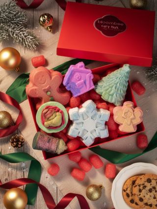 🎁✨ W tym roku przygotowaliśmy dla Was świąteczną niespodziankę, która zachwyci wszystkie zmysły! Wybierzcie spośród wielu...